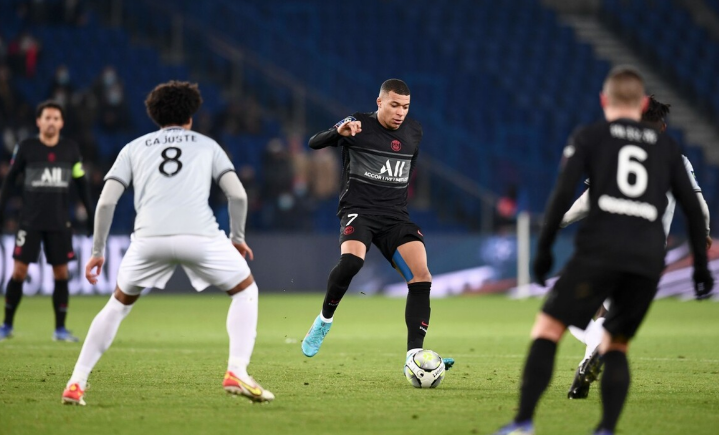 集结日塞维利亚手感冰凉：法甲节点到来；悬念犹存；医务组通报恢复(巴萨54塞维利亚)